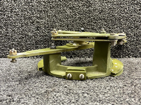 Cessna Aircraft Parts 5015018-10, 5017123-1 Cessna 414 Aileron Servo Bellcrank Assembly