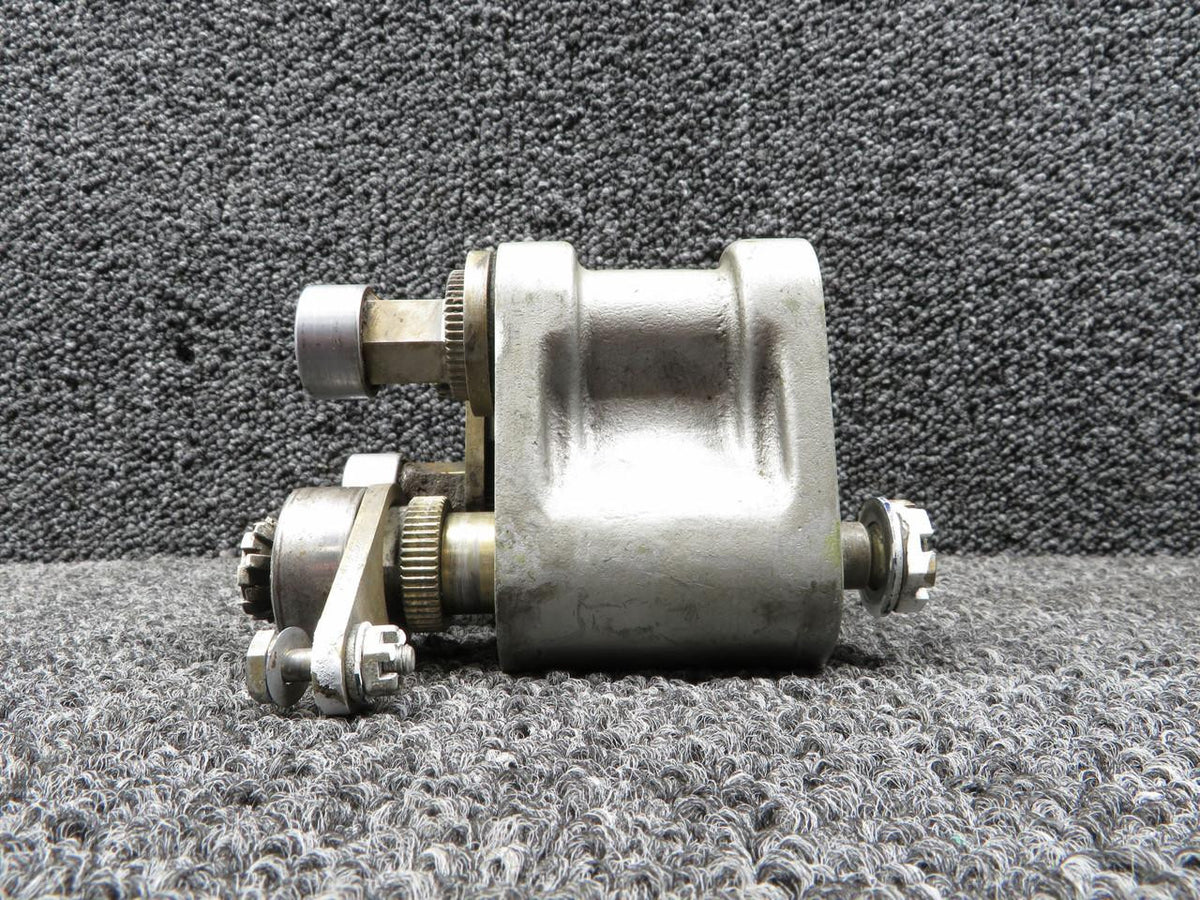 Mitsubishi 010A-16230-2 Mitsubishi MU2B-60 Flap Fitting Assembly RH w Gimbal