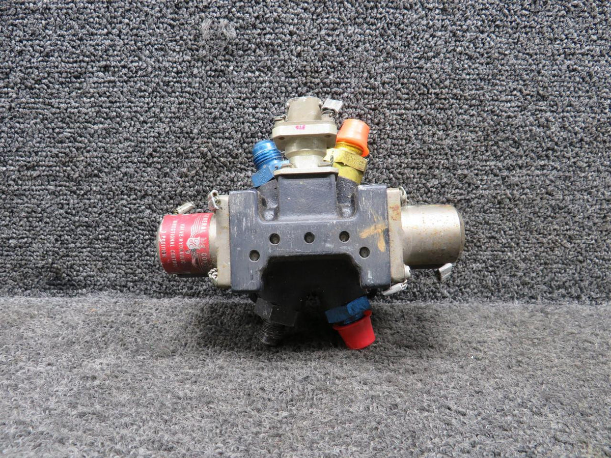 General Controls AV14K1189 General Controls Three Position Hydraulic Directional Control Valve