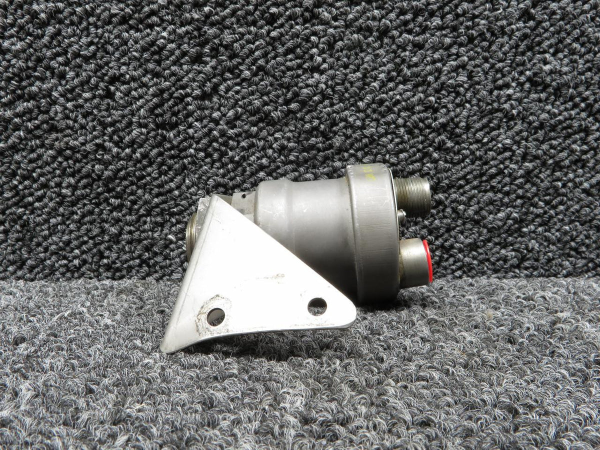 Edison 318-02010 (Alt: 3883030-501) Edison Fuel Pressure Transmitter (Volts: 26)
