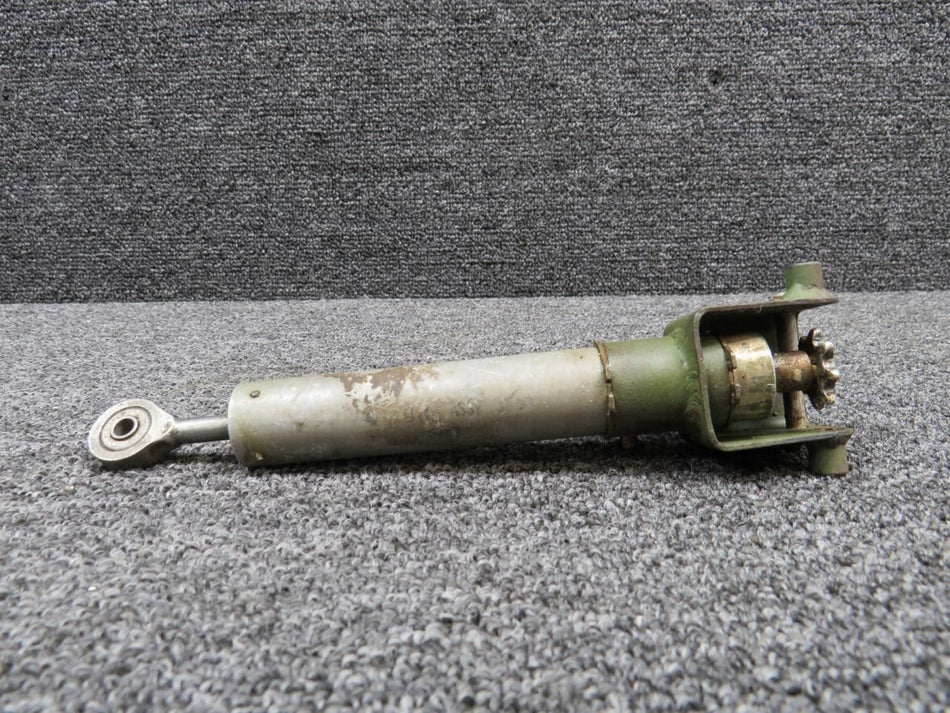 Cessna Aircraft Parts 1260074-5, 1712118-1 Cessna 177 Stabilator Trim Tab Actuator and Bracket