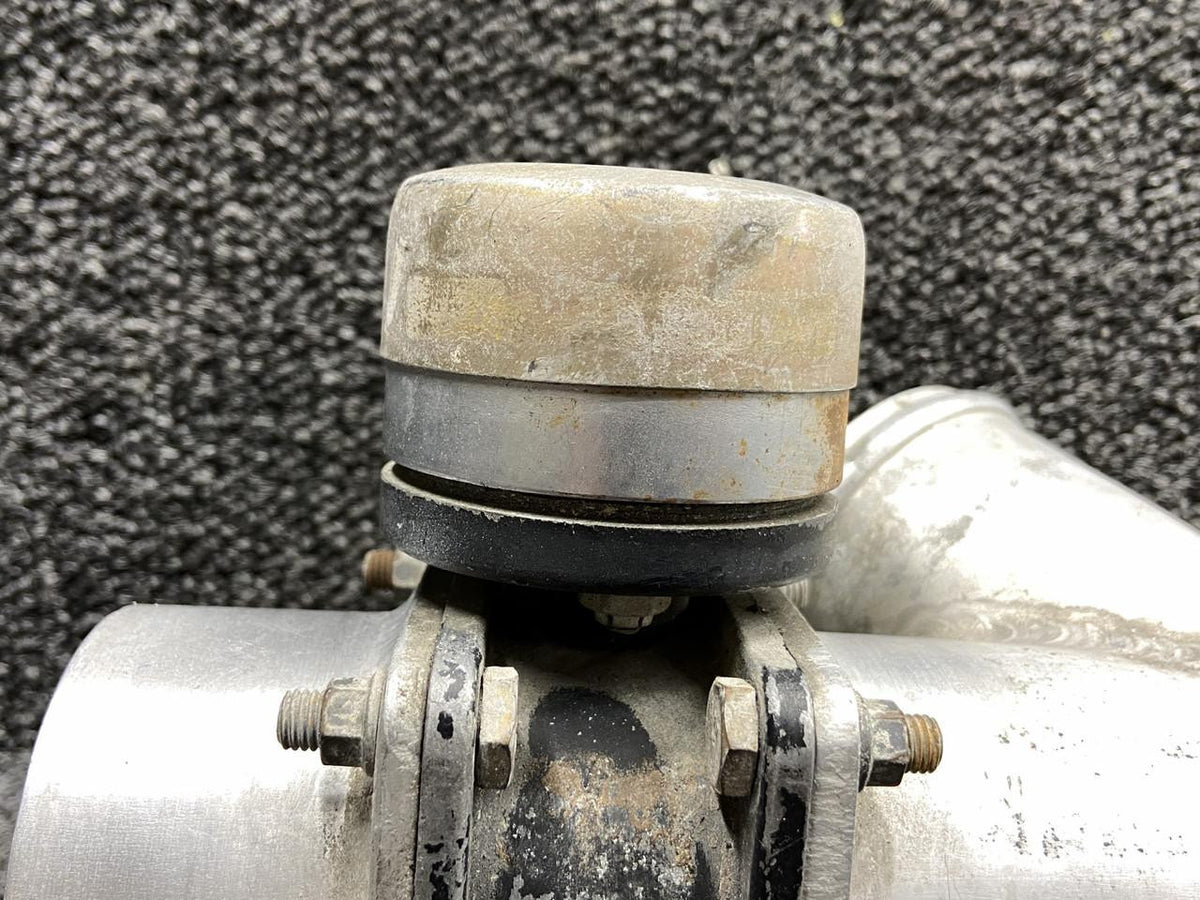 Cessna Aircraft Parts 5117258-12, A33D89 Cessna 414 Cabin Pressurization Duct RH w Valve