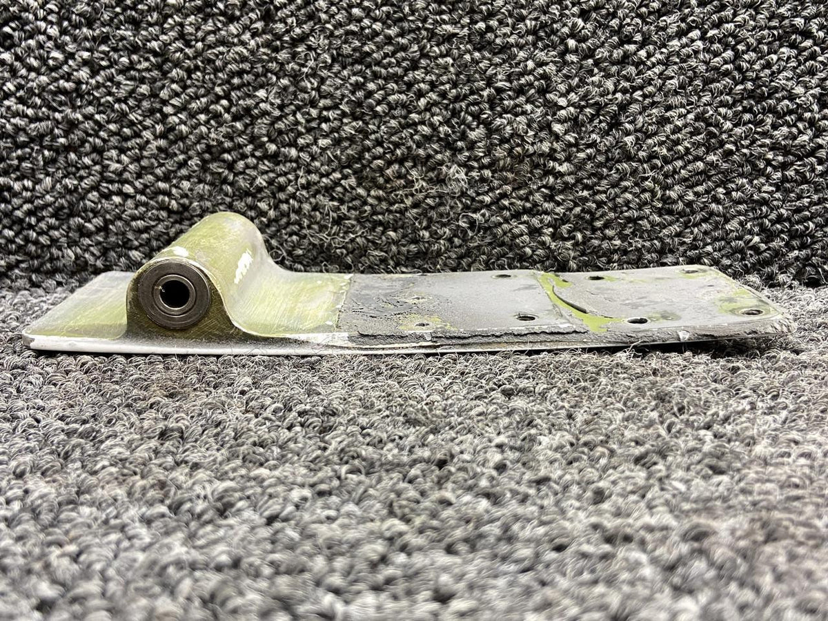Cessna Aircraft Parts 5111515-12 (Use: 5111515-201) Cessna 414 Cabin Door Hinge (Forward or Aft)