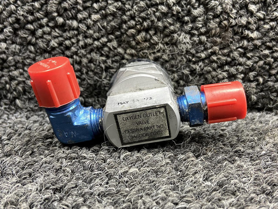 Cessna Aircraft Parts C166006-0202 Cessna 414 Oxygen Outlet (Minus Lid, Angled Fitting)