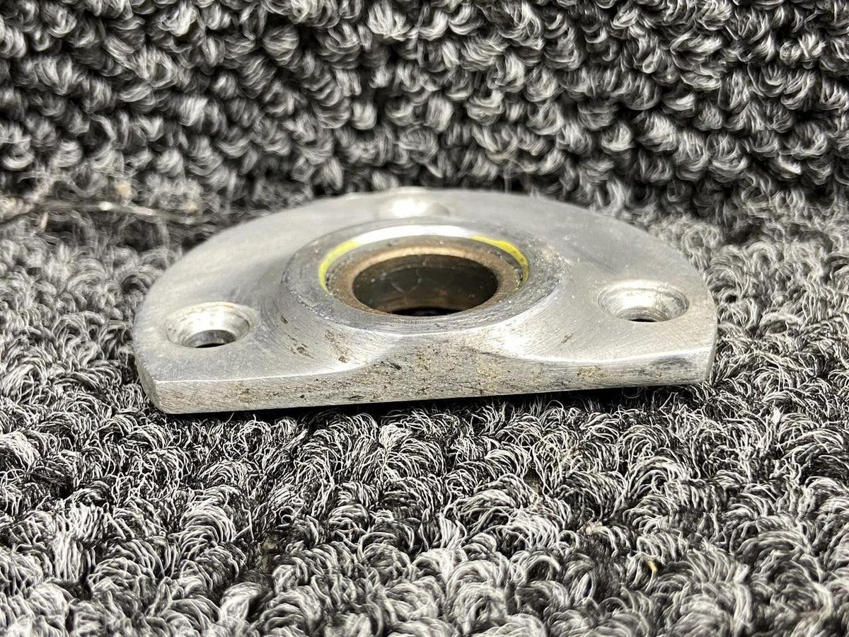 Cessna Aircraft Parts 5111521-5 Cessna 414 Cabin Door Latch Base