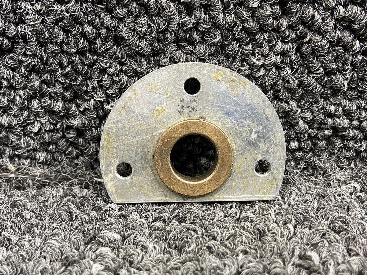 Cessna Aircraft Parts 5111521-5 Cessna 414 Cabin Door Latch Base