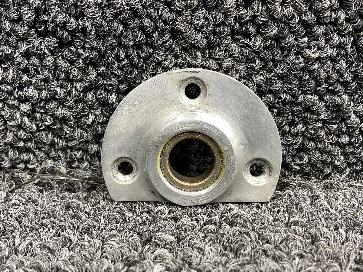 Cessna Aircraft Parts 5111521-5 Cessna 414 Cabin Door Latch Base