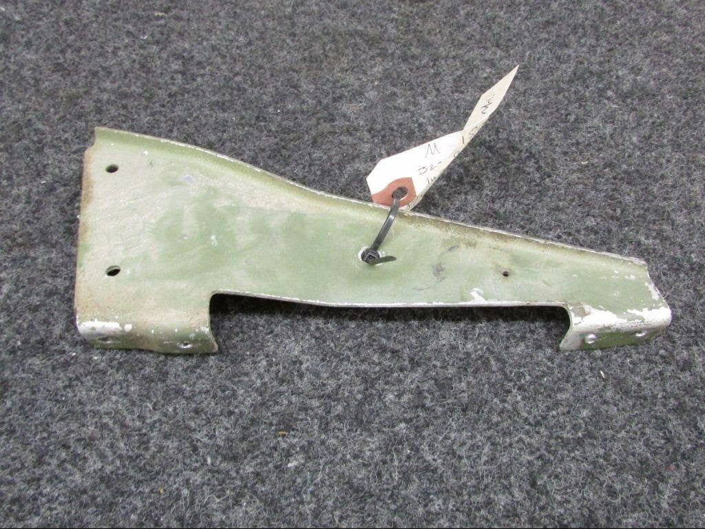 0712309-5 Cessna 185 Bracket Inbd LH (SA) BAS Part Sales | Airplane Parts