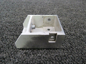 15123-004 Cirrus SR20 Hinge Aileron Attach Bracket Inbd RH
