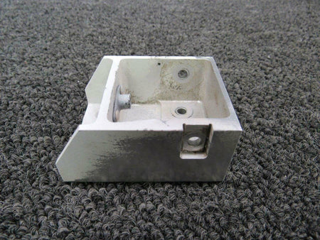 15123-004 Cirrus SR20 Hinge Aileron Attach Bracket Inbd RH BAS Part Sales | Airplane Parts