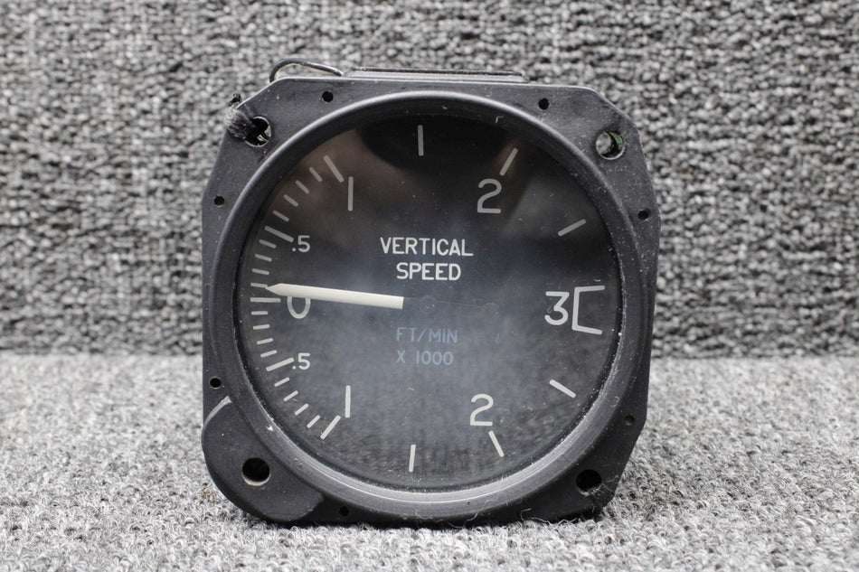 7030-50101 (Alt: C661035-0101) United Vertical Speed Indicator (Lighted, 28V)