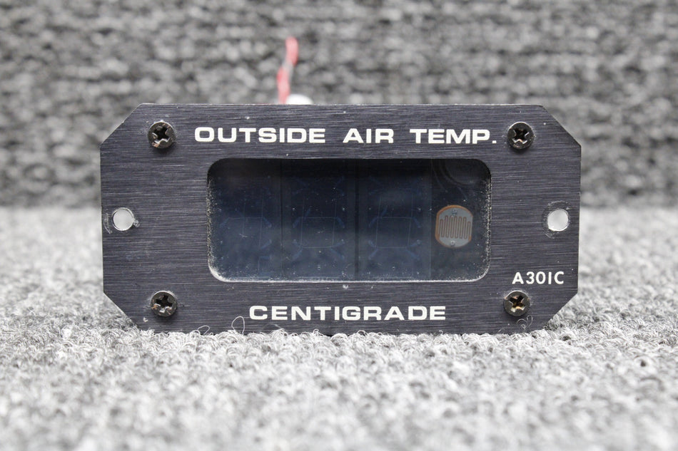 301 Davtron A301C Outside Air Temperature Indicator with Probe (Centigrade)