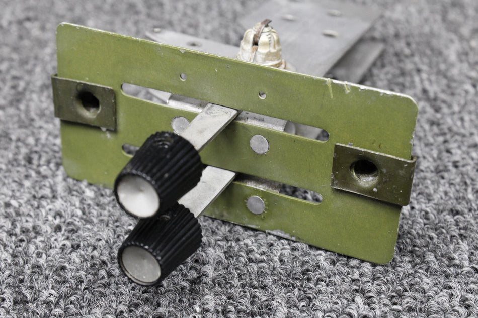 79863-003 Piper PA28-181 Heat and Defrost Control (2 Levers w Knobs, No Notches)