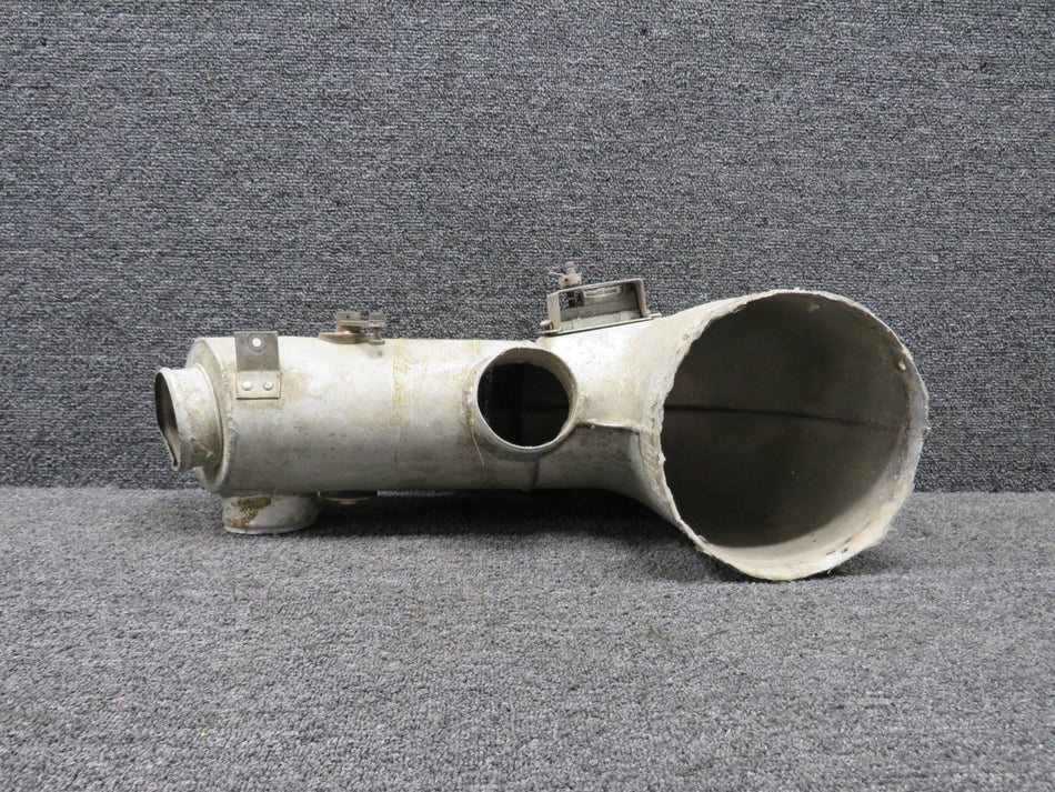 0813844-6 Cessna 310P Cabin Heat Adapter Assembly (Worn)