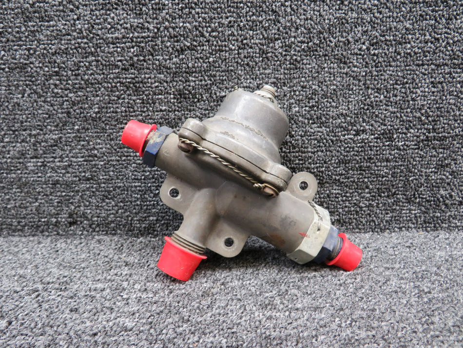 1354-546185 Parker Pressure Regulator and Drain
