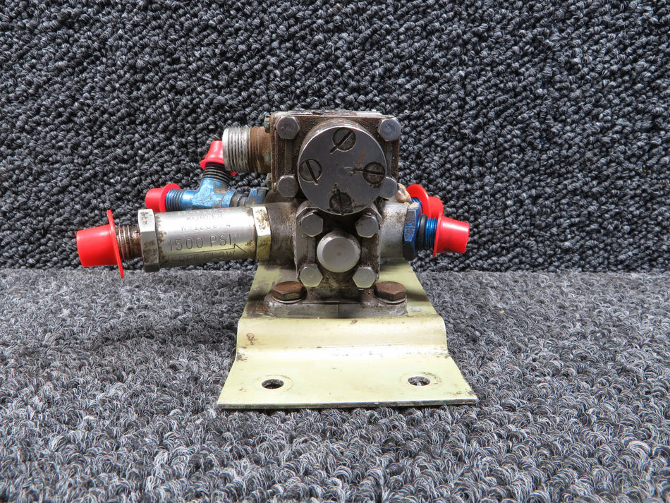 45000070 Westfield Hydraulic Flap Control Valve Assembly (3000 PSI) (Volts: 28)