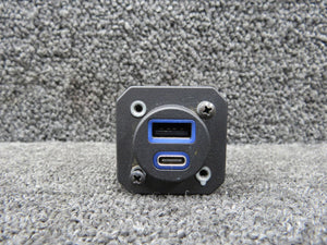 011-04937-20 Garmin GSB-15 Dual USB Charger (Volts: 14, 28)