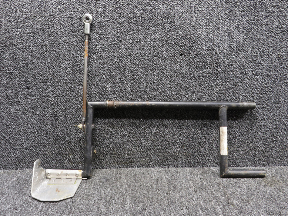 6B9-1R Zenith CH-601 XLB Co-Pilot Rudder Pedal Assy (Missing Brake Pedal, Rust)