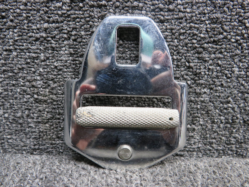 Aircraft Seatbelt Buckle with Shoulder Harness Position Holder