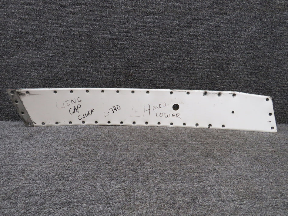 5622013-202 Cessna 340 Lower Center Wing Skin LH (Worn)