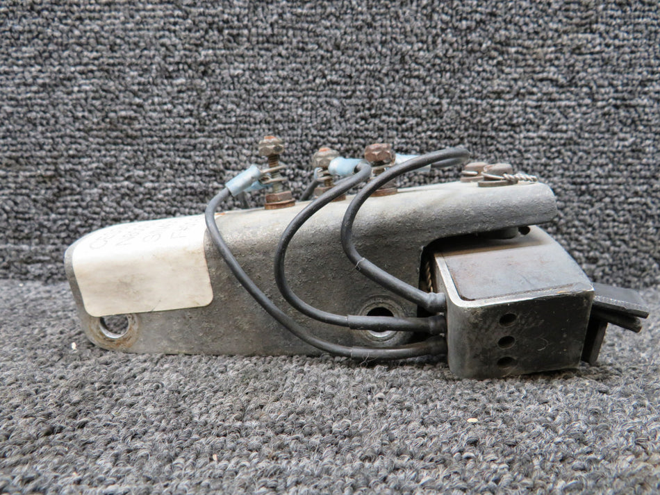 C-40029, C-40179 Cessna 401A De-Ice Bracket and Brush Block Assembly