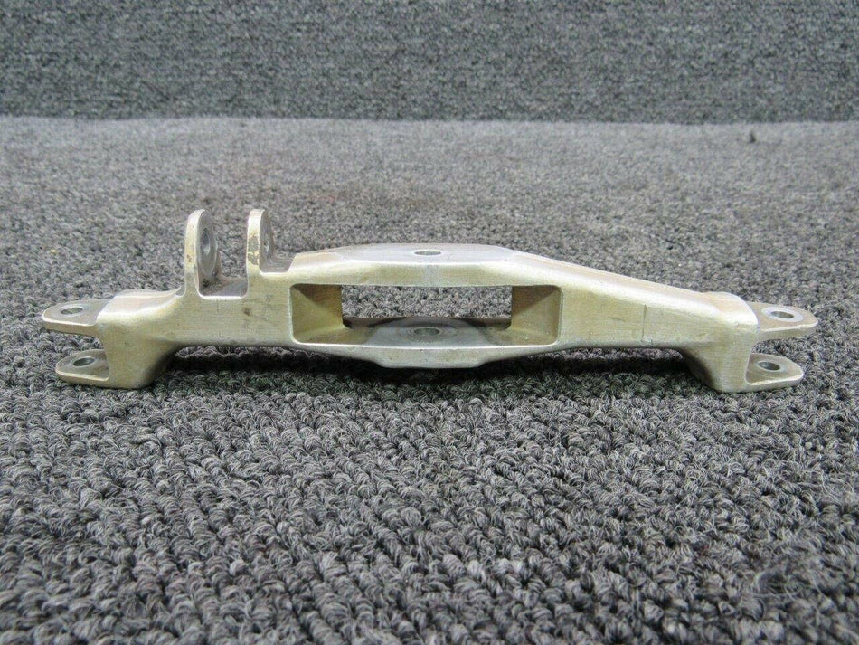 1243032-1 Cessna 210 Bar Cross Nose Gear Steering