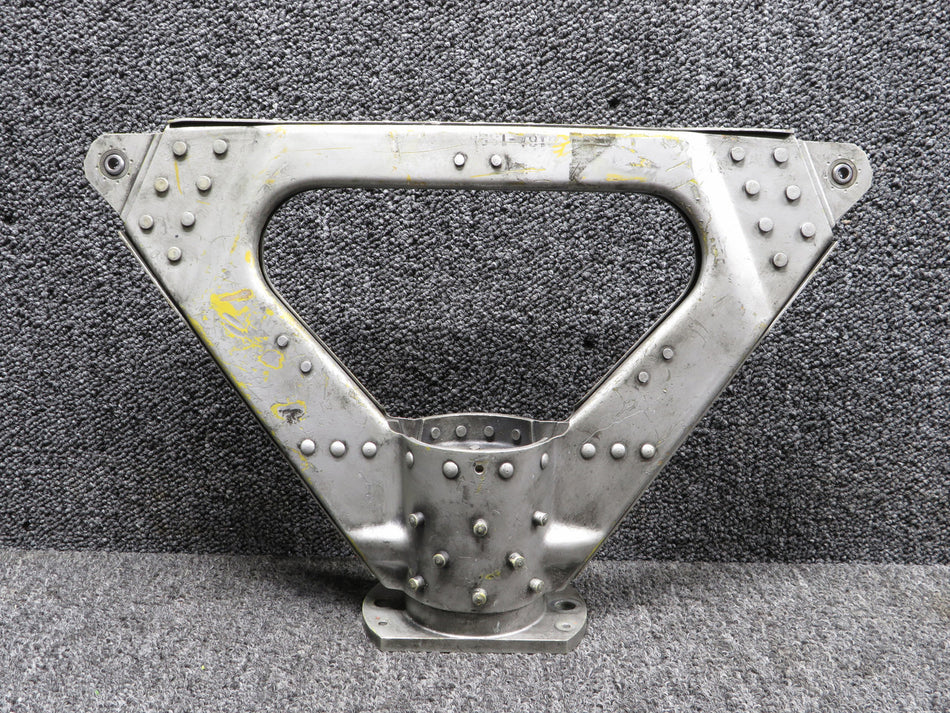 016A-13250-81 Mitsubishi MU2B60 Engine Mounting Assembly