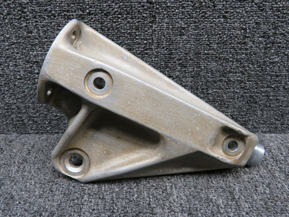 1241004-1 (Cast: 1241004-497) Cessna 210 Main Gear Saddle LH (Wear)