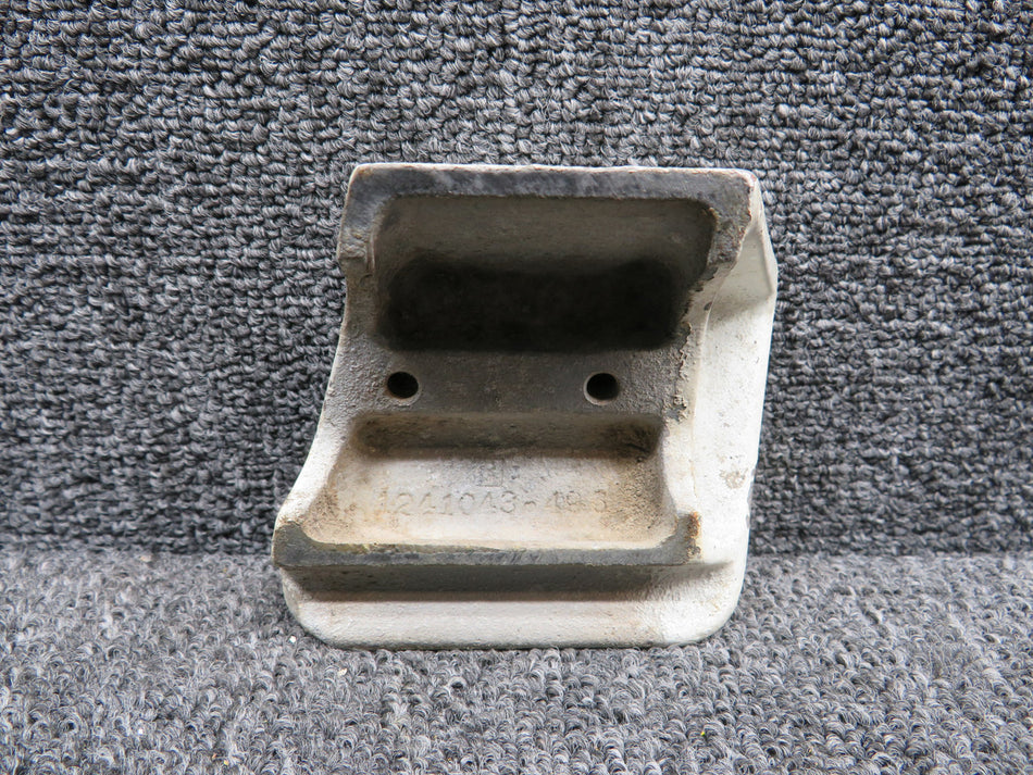 1241043-2 (Use: 1241043-202) Cessna 210 Main Gear Step RH (Worn)