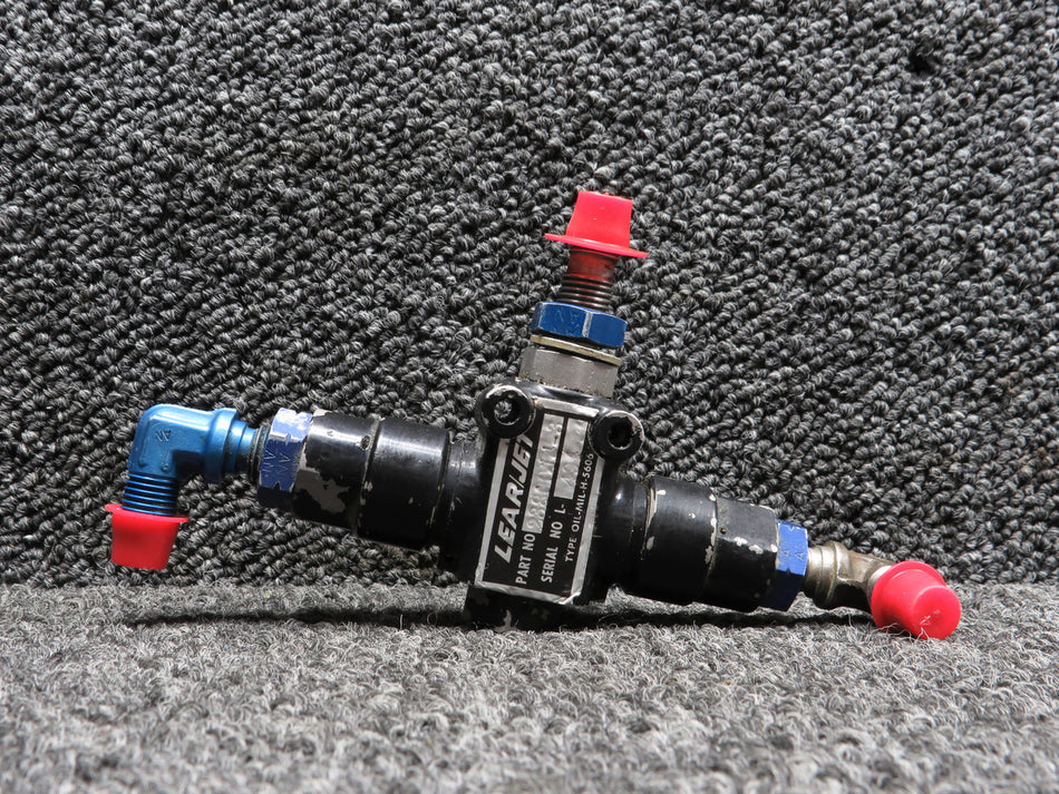 2380014-3 Learjet 24B Type OIL-MIL-H-5606 Hydraulic Shuttle Valve