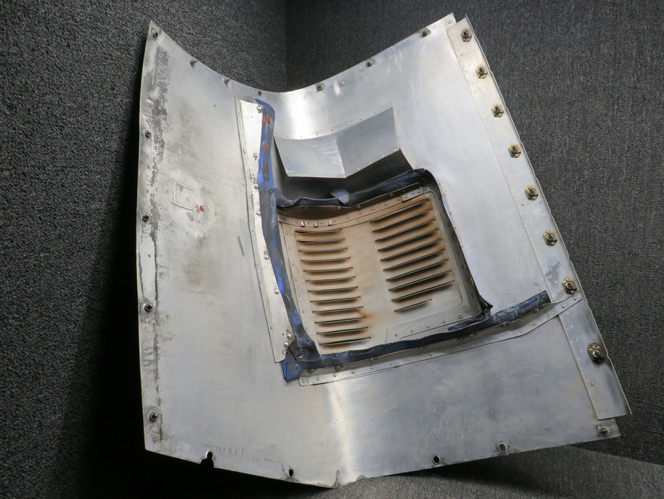 2152021-2 Cessna T210R Upper Cowl Assembly RH (Damage)