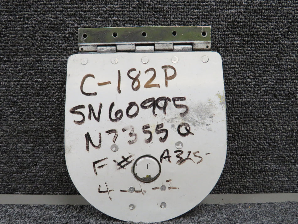 1552004-10 (Use: 0552173-6) Cessna 182P Cowl Oil Door Assembly (Worn Paint)