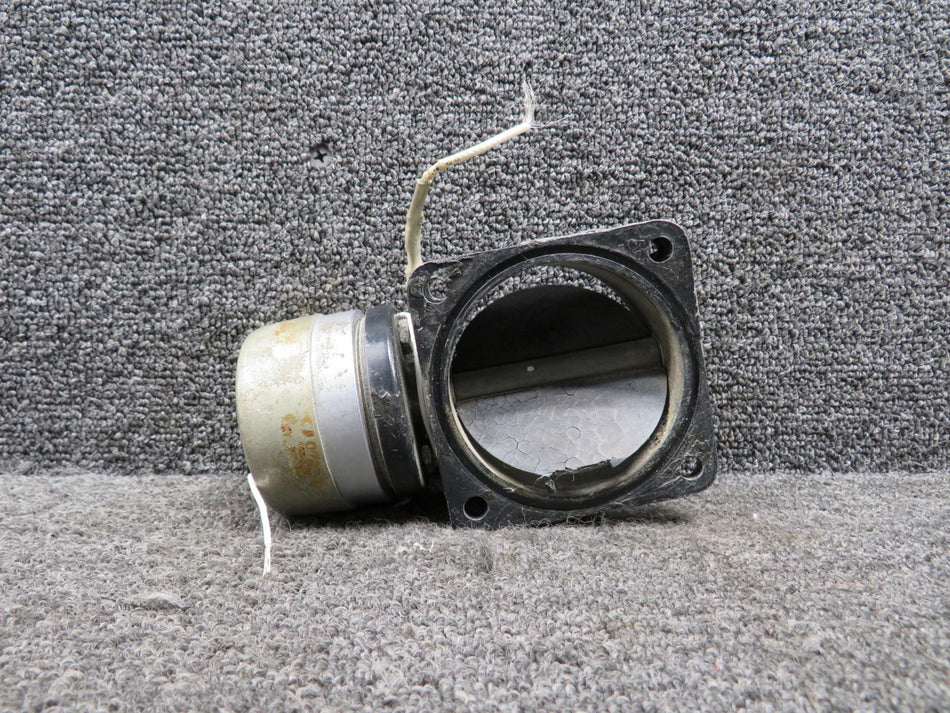 A33D89 (Alt: 9910012-3) Janitrol Shut Off Valve Assembly (Worn)