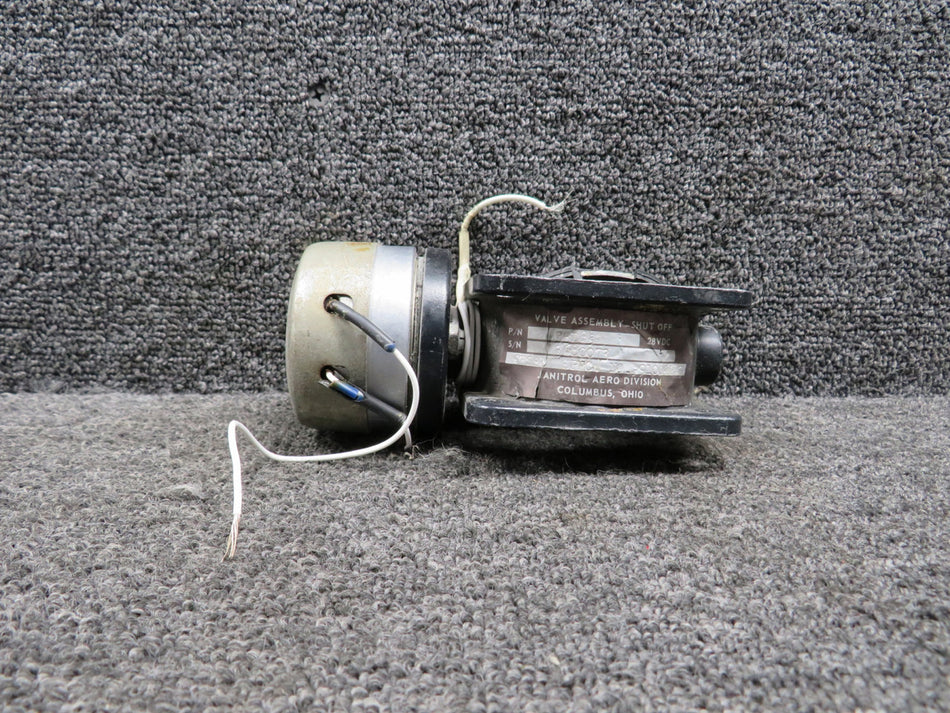 A33D89 (Alt: 9910012-3) Janitrol Shut Off Valve Assembly (Worn)