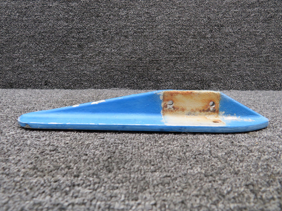0541154-1 (Cast: 0541154-495) Cessna 150H Main Gear Step LH-RH (Minor Corrosion)