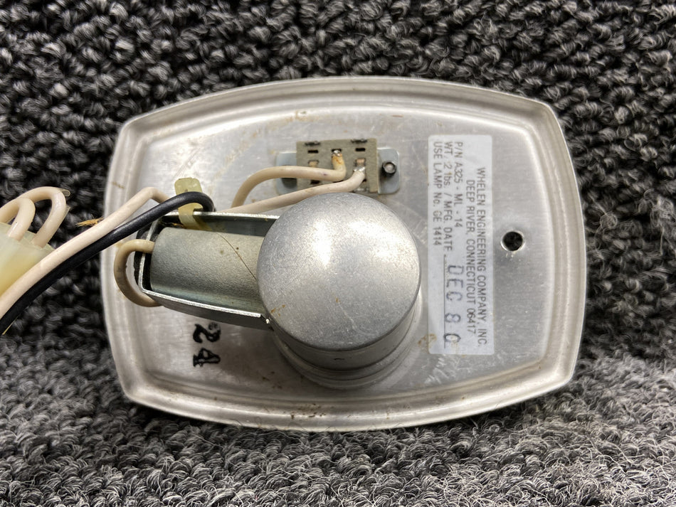 A325-ML-14 (Use: 01-0770061-02) Whelen Reading Light Assembly w Switch