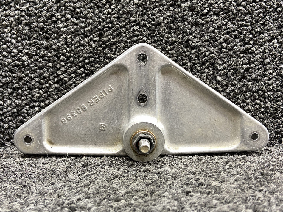 95393-002 (Casting#: 95396) Piper PA34-220T Nose Gear Steering Arm