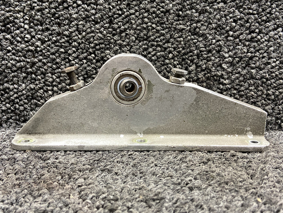 95980-000 Piper PA34-220T Aft Stabilator Attach Fitting LH,RH