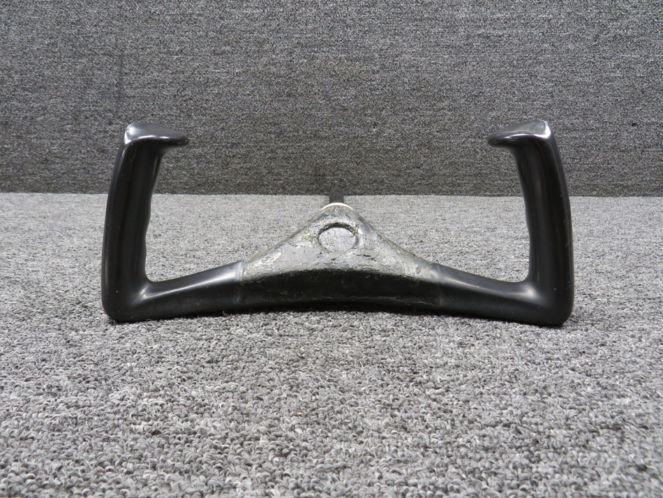 0513261-16 Cessna 152 Control Wheel Assembly (L: 15”) (Dia: 0.75”) (Minor Wear)