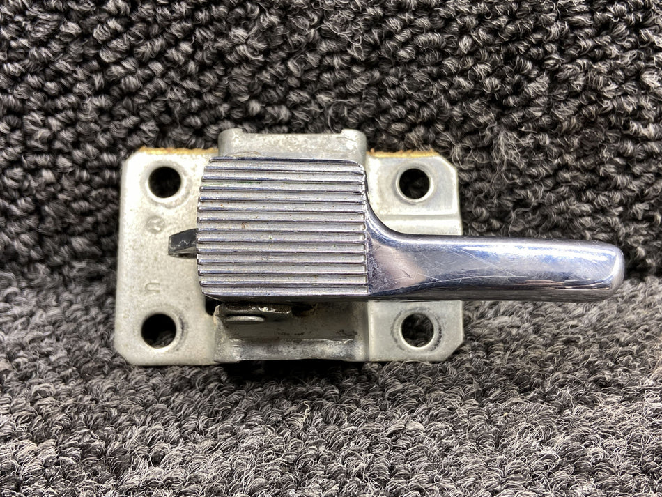 464-142 Piper PA34-220T Aft Interior Cabin Door Latch Handle (Chrome)