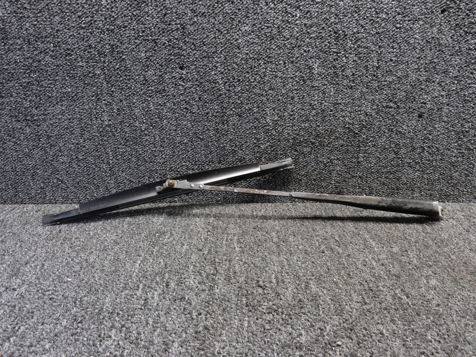 14-91388-00, 14-99403-03 Textron Windshield Wiper Assembly (Blade Tear)