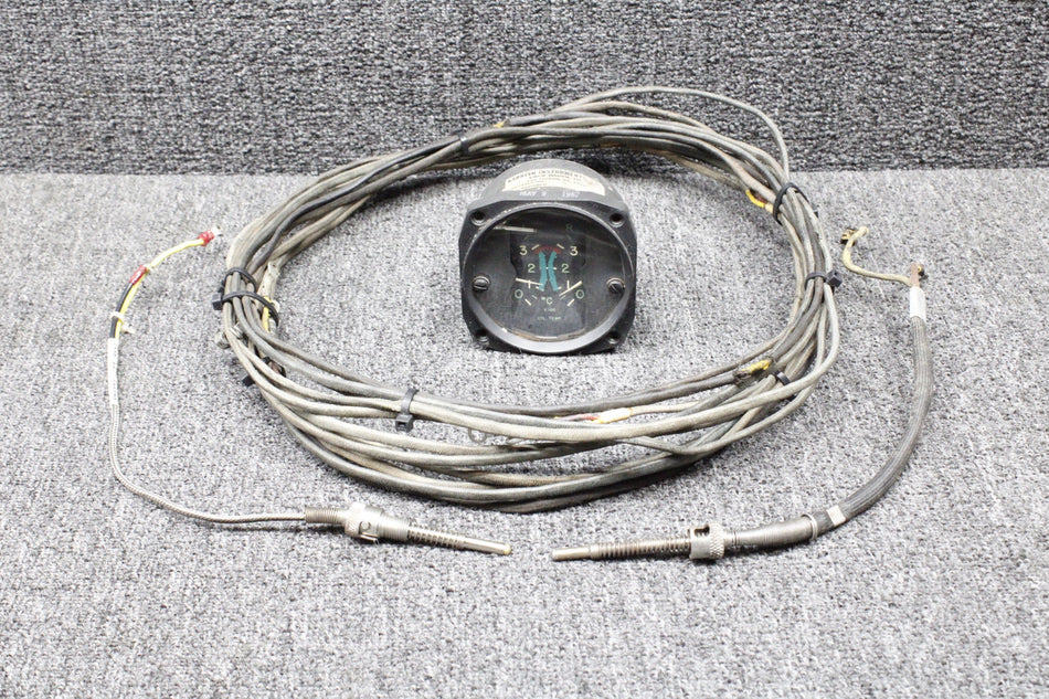 5812 Hickok Dual Cylinder Temperature Indicator with Probes and Harness (Hazy)