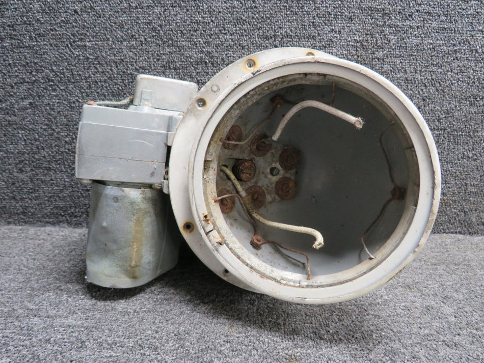 G-4710A-5 Grimes Landing Light (Minus Bulb and Lens) (Corrosion) (Stuck) (Core)