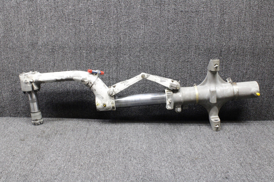 31903-000 (Use: 31903-002) Piper PA23-250 Main Gear Strut Assy LH or RH w Links
