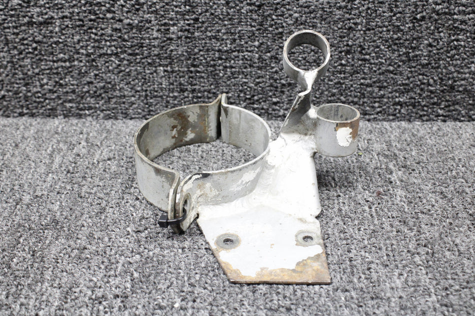 19139-000, 19145-000 Piper PA23-250 Anti-Retraction Valve Mounting Clamp LH