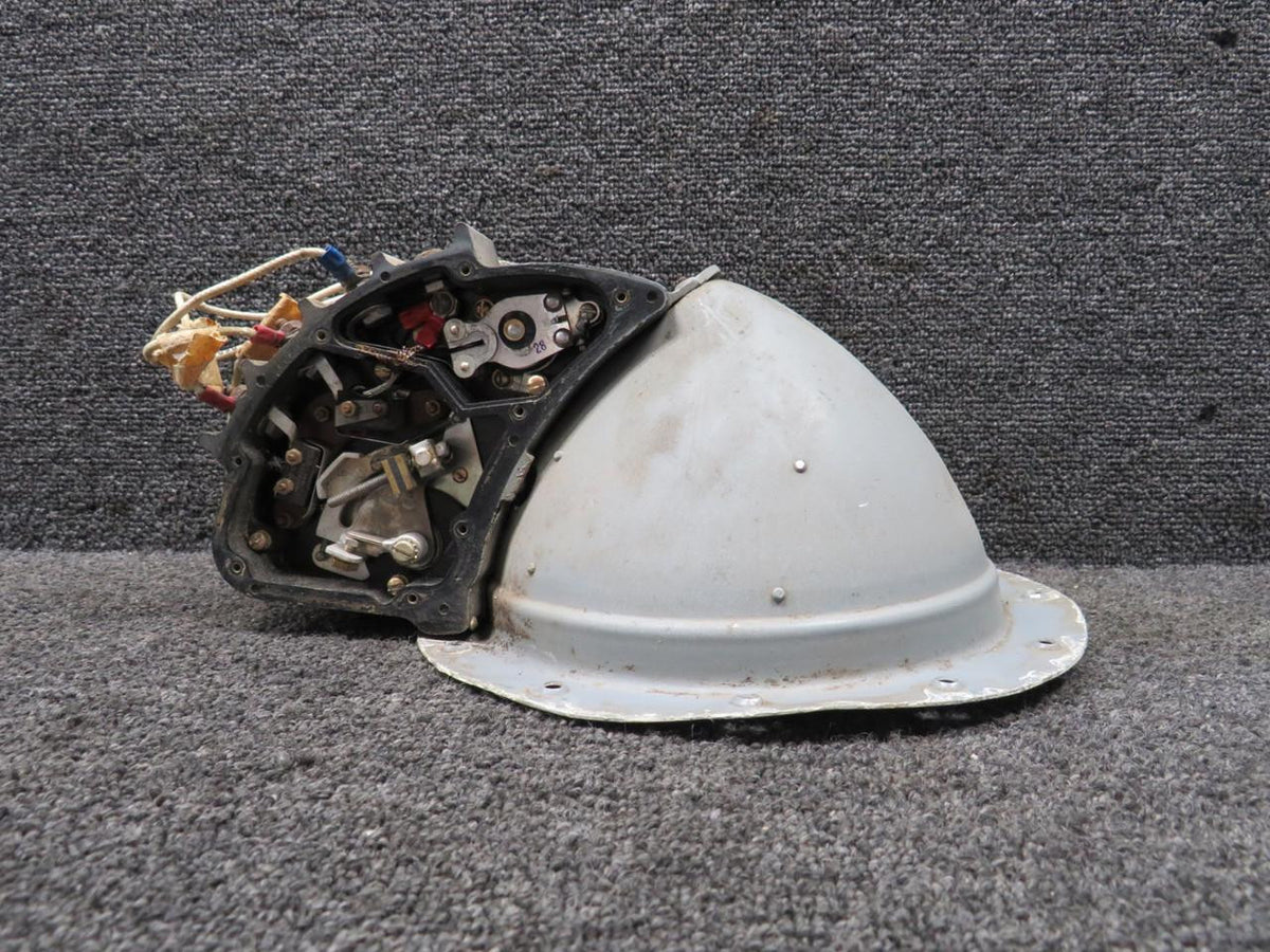 Cessna Aircraft Parts 0870132-1 Cessna 310J Landing Light Assembly (Minus Power Unit) (Worn)