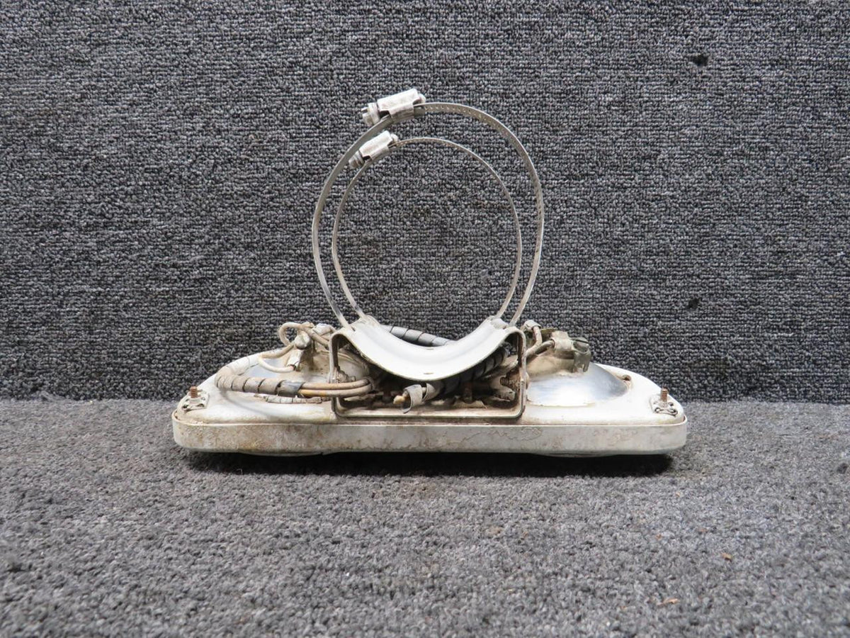 Piper Aircraft Parts 43048-000 Piper PA-31T Landing Light Assembly with Bulbs (Worn Paint)