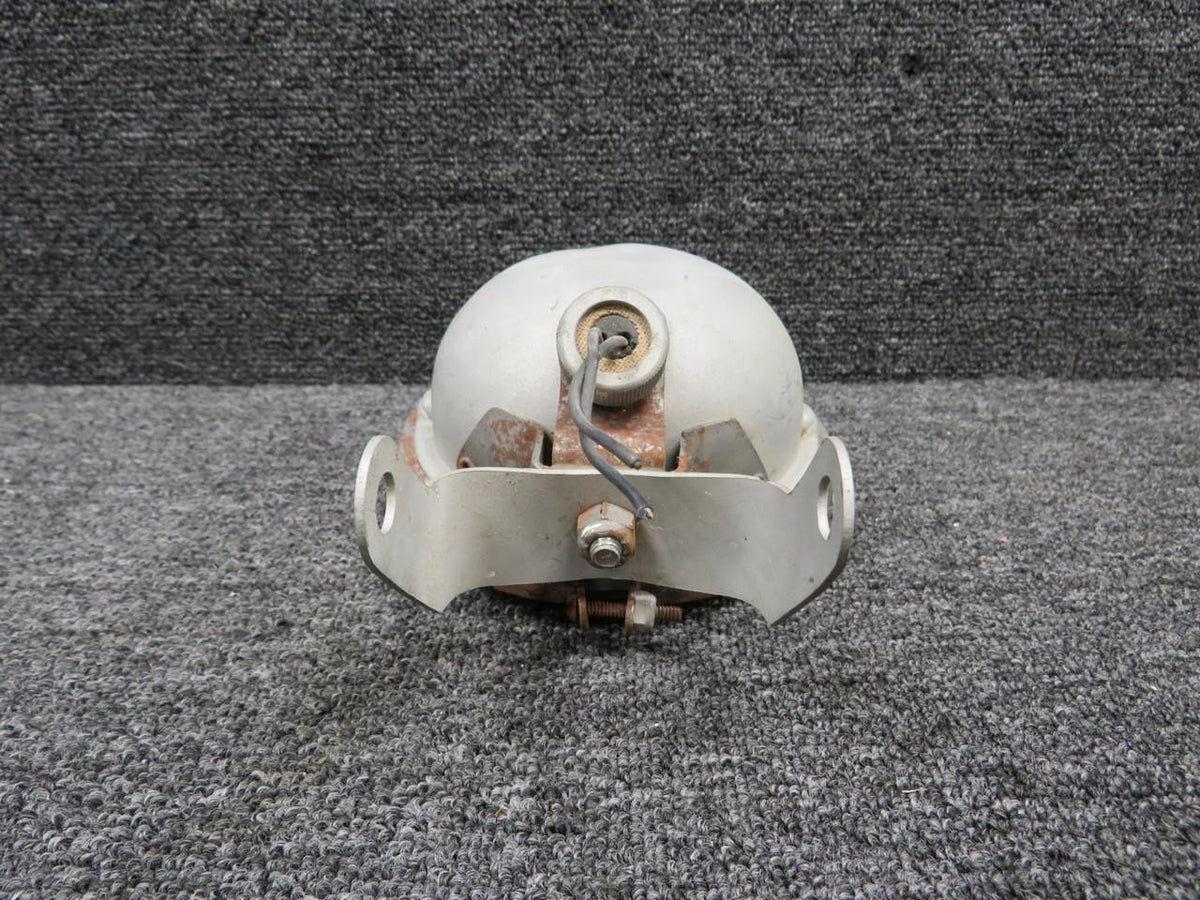 Cessna Aircraft Parts 0842215-8 Cessna 401 Taxi Light (Damaged Canopy, Rusted Retainer)