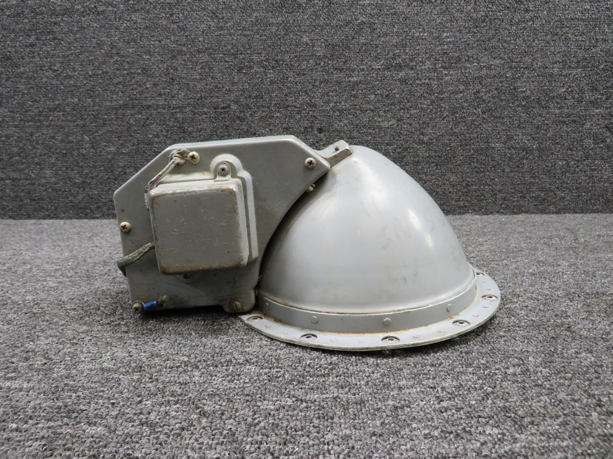 Grimes G-4710A-5 Grimes Landing Light Assy with Power Unit (Worn Housing & Bulb) (28V)