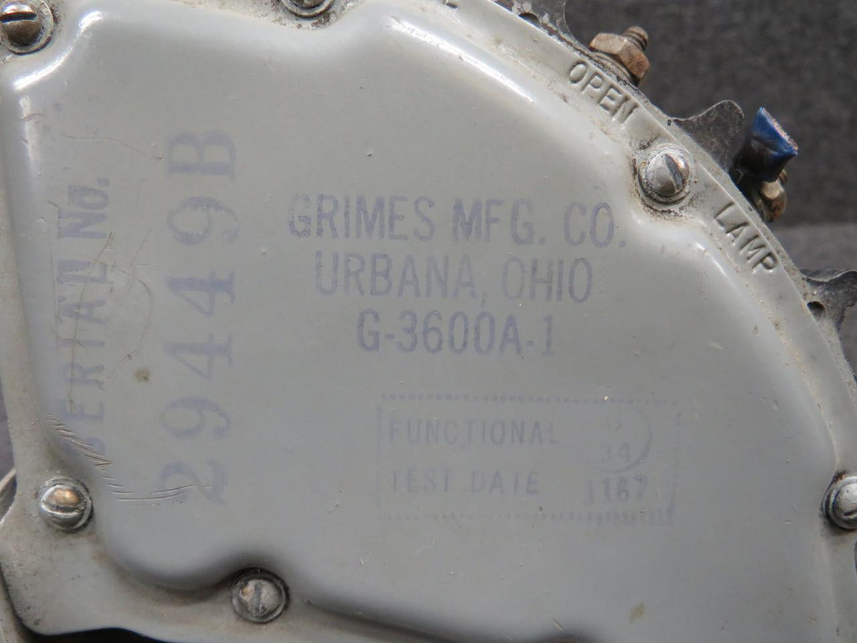 Grimes G-3600A-1 Grimes Landing Light (Minus Power Unit) (Small Dents on the Housing)